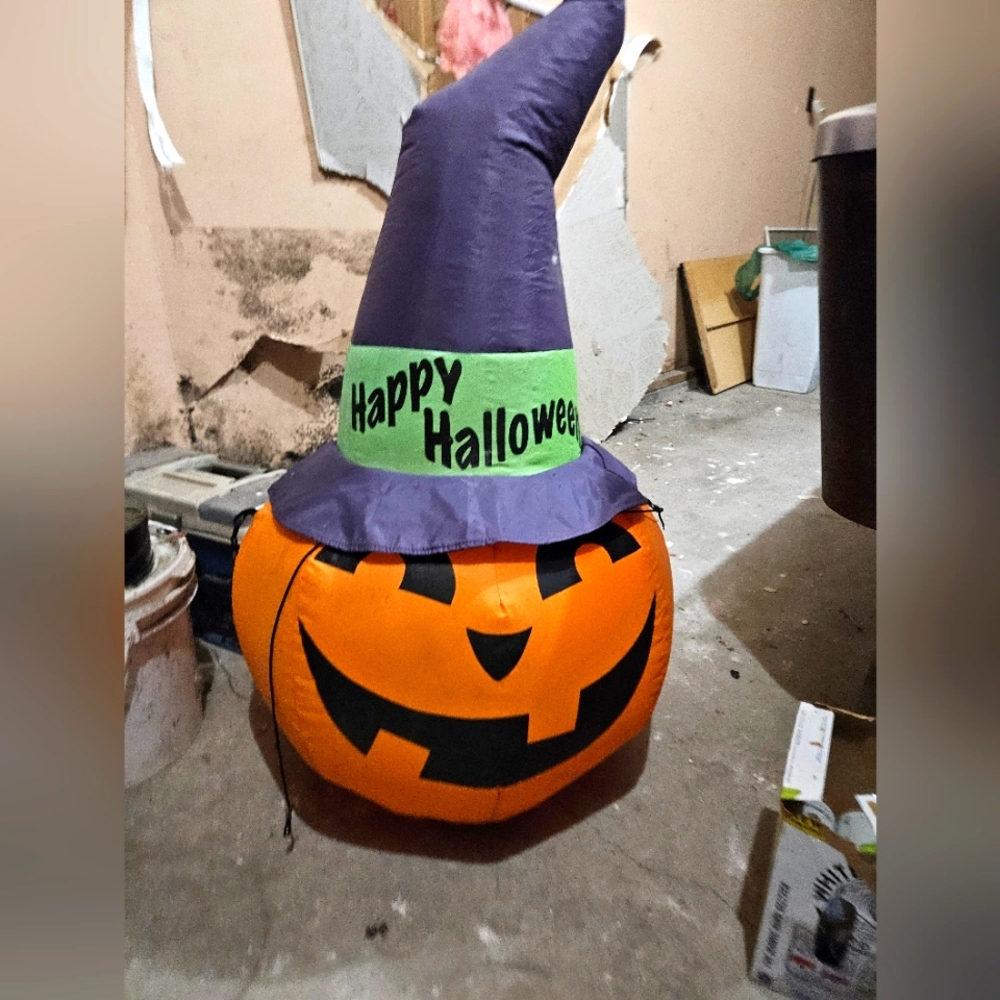 Pumpkin blowup lawn decor